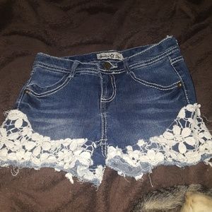 Cute shorts with lace